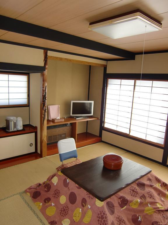 Kikusuisou Annex Hotell Kusatsu  Rum bild